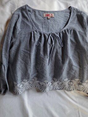 AMC Striped Peasant Top Eyelet Hem Tie Neck M